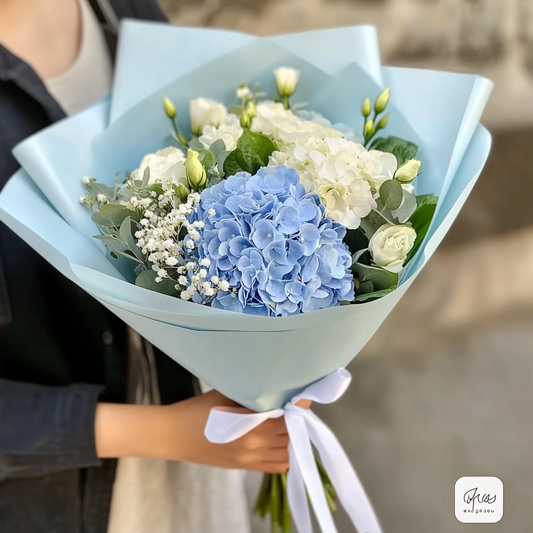 buchet_hortensie_blue_lisianthus_inceput_scoala_flori_brasov