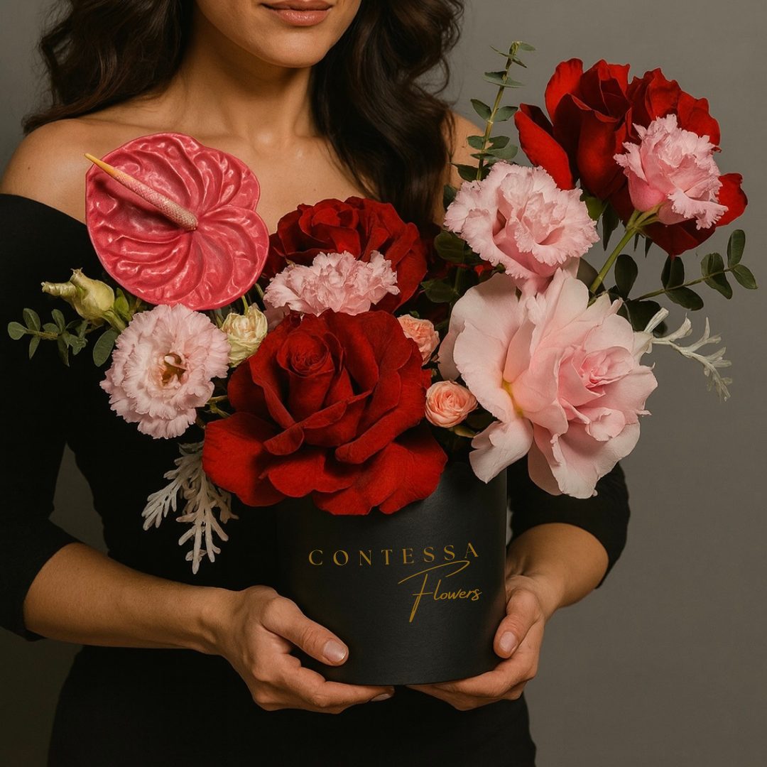 aranjament_floral_in_cutie_trandafiri_deluxe_lisianthus_anthurium_florarie_brasov